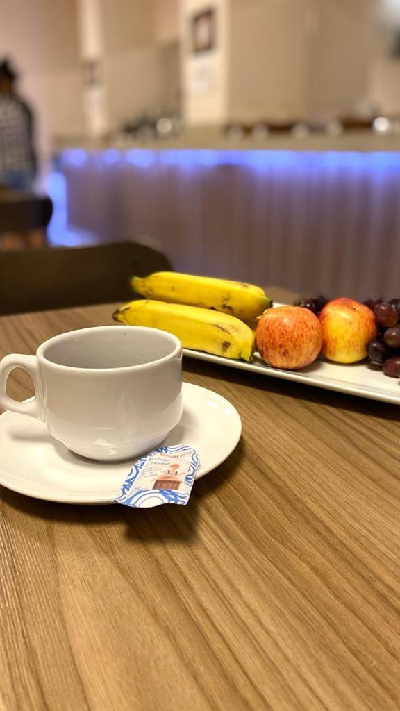 Hotel Mendes Azevedo 戈亚尼亚 外观 照片